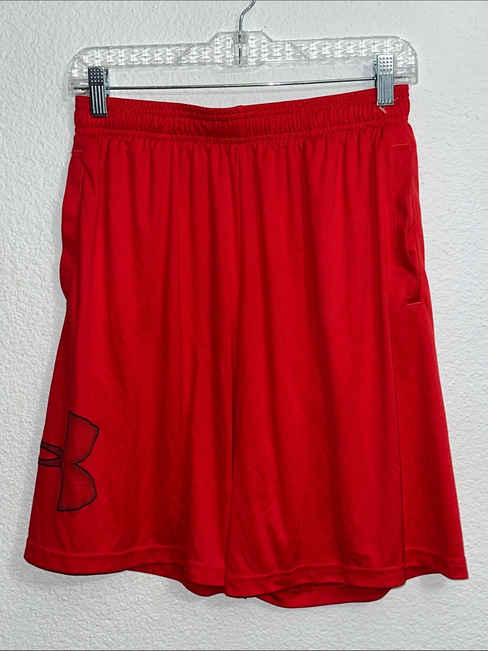 Under Armour Red Shorts Running Basketball Activewear Athletic Mens Medium